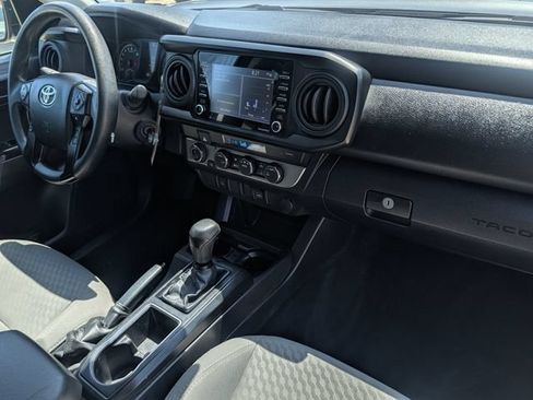 Used 2022 Toyota Tacoma SR AWD/4WD image 31