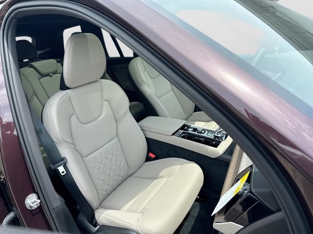 New 2026 Volvo XC90 T8 Plus w/ Protection Package Premier AWD/4WD image 27