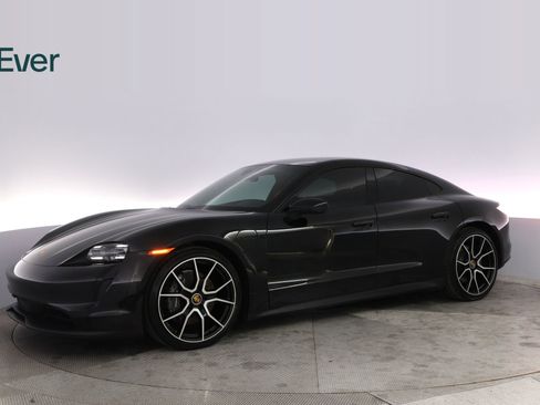 Used 2023 Porsche Taycan RWD image 18