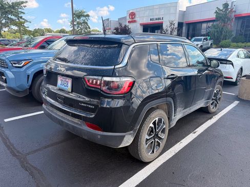 Used 2024 Jeep Compass Limited AWD/4WD image 2