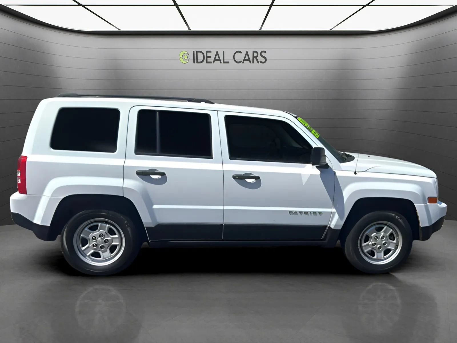Used 2017 Jeep Patriot Sport FWD image 4