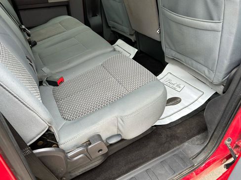 Used 2015 Ford F250 XLT w/ XLT Interior Package image 11