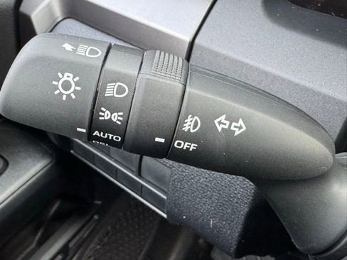 New 2026 Toyota 4Runner SR5 AWD/4WD image 25