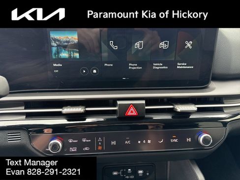 Used 2026 Kia Sportage EX FWD image 24