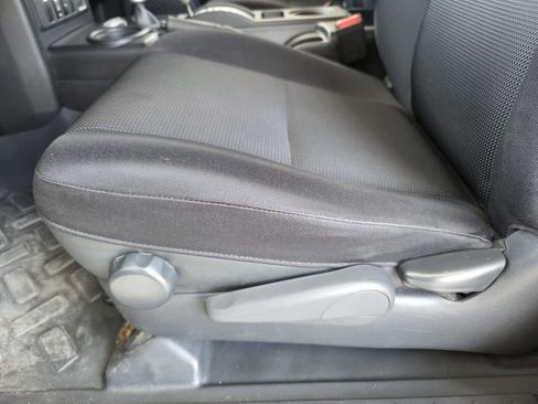 Used 2013 Toyota FJ Cruiser 4WD w/ Upgrade Pkg image 23