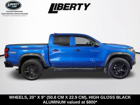 Used 2023 Chevrolet Colorado Trail Boss AWD/4WD image 2