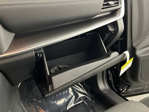 New 2026 Nissan Rogue SV w/ Cold Weather Package FWD image 36