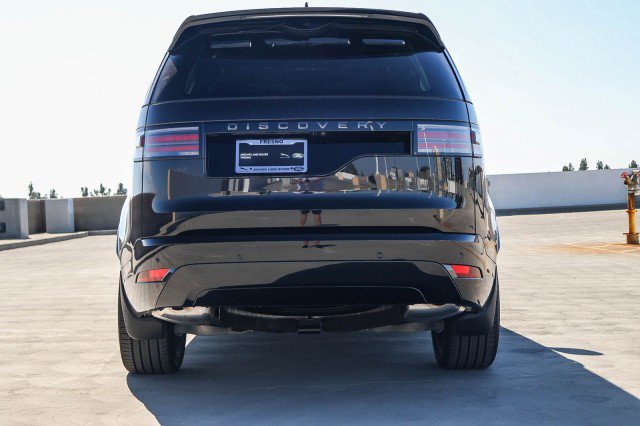 Certified 2025 Land Rover Discovery Dynamic SE AWD/4WD image 6