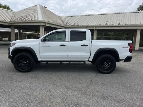 Used 2026 Chevrolet Colorado Trail Boss AWD/4WD image 7
