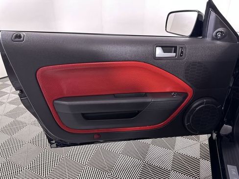 Used 2006 Ford Mustang GT Premium image 23