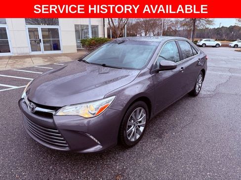 Used 2016 Toyota Camry XLE image 3