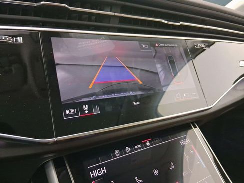 New 2026 Audi Q7 Premium image 24