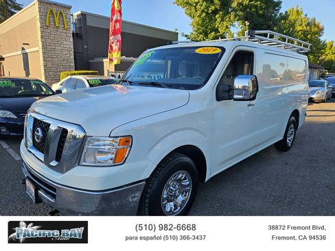 Used 2019 Nissan NV 3500 SL image 3