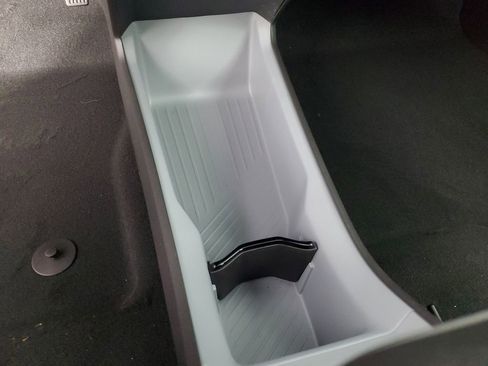 New 2027 Chevrolet Bolt LT image 17