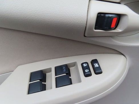 Used 2009 Toyota Corolla LE image 13