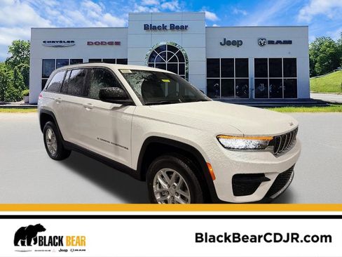 New 2026 Jeep Grand Cherokee Laredo X AWD/4WD image 1