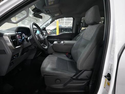 Used 2022 Ford F150 XLT w/ Trailer Tow Package image 8