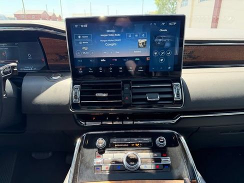 Used 2022 Lincoln Navigator Black Label AWD/4WD image 16