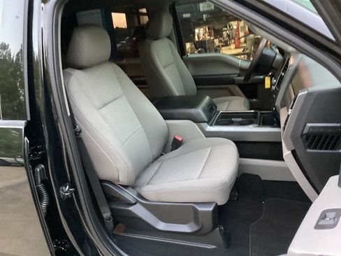 Used 2021 Ford F250 XLT w/ XLT Premium Package image 28