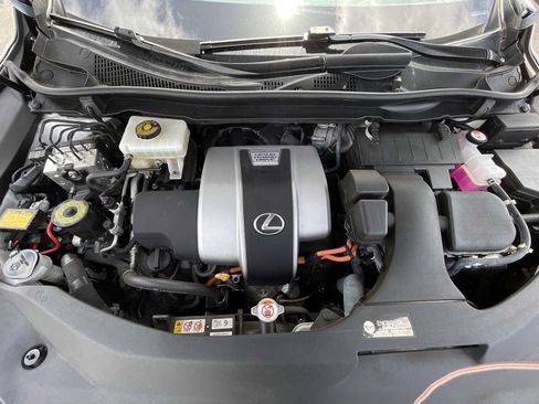 Used 2022 Lexus RX 450h AWD w/ Luxury Package image 18