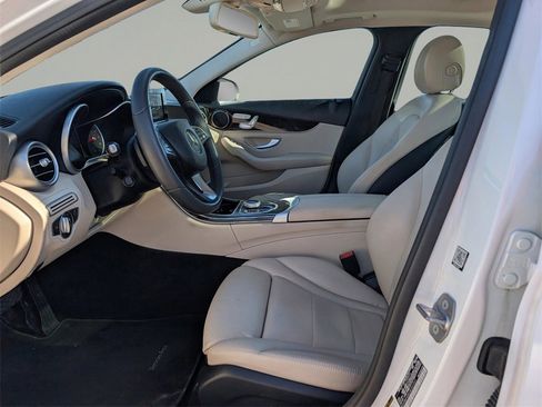 Used 2018 Mercedes-Benz C 300 Sedan w/ Premium Package image 18