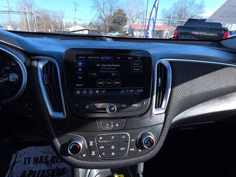 Used 2024 Chevrolet Malibu LT FWD image 15