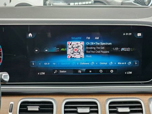 Used 2021 Mercedes-Benz GLE 350 4MATIC image 42