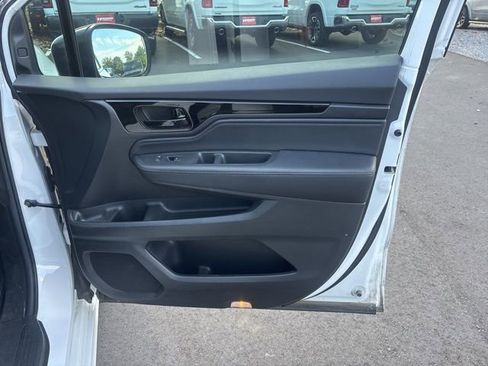 Used 2024 Honda Odyssey Touring image 13