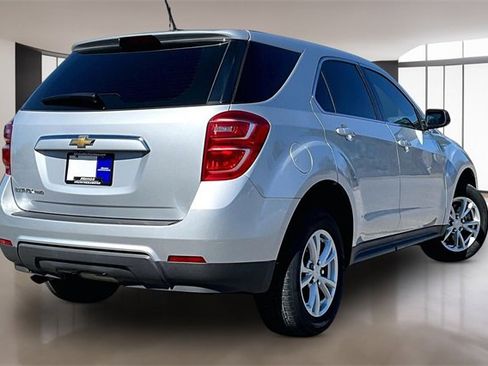 Used 2017 Chevrolet Equinox LS image 6