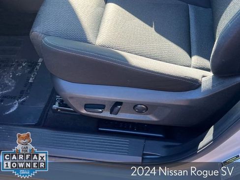 Used 2024 Nissan Rogue SV image 27
