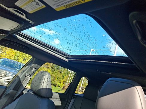 New 2025 Subaru Forester Limited image 10