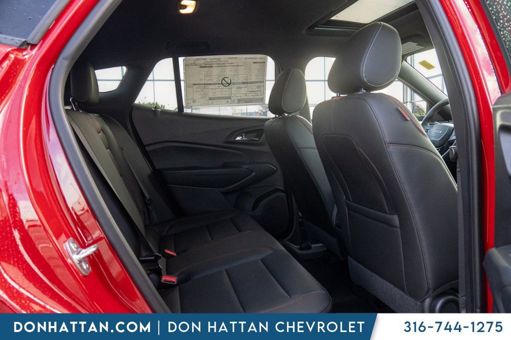 New 2026 Chevrolet Trax RS w/ Sunroof Package FWD image 23