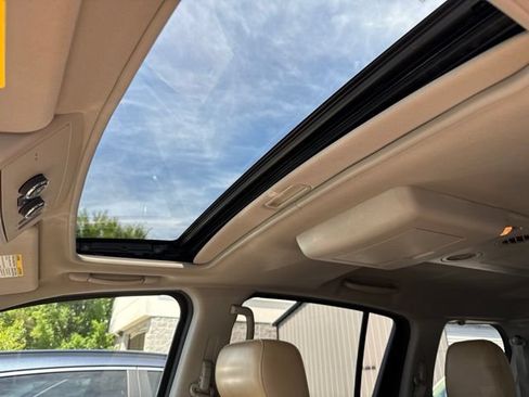 Used 2014 Nissan Armada Platinum w/ Platinum Reserve Package RWD image 8