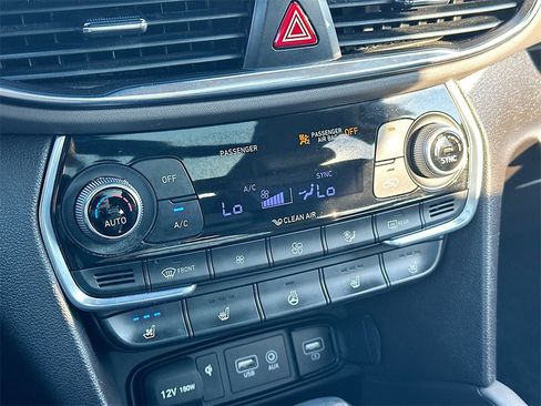 Used 2020 Hyundai Santa Fe Limited image 14