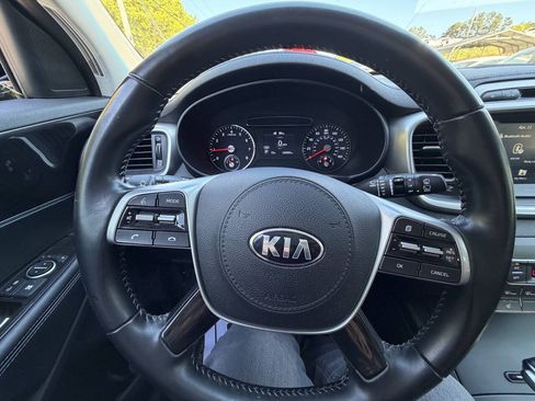 Used 2019 Kia Sorento FWD w/ Option Group 020 image 16