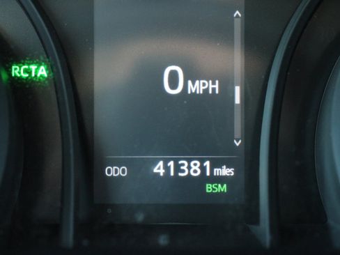 Certified 2023 Toyota Camry SE w/ Convenience Package image 29