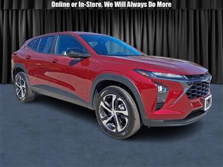 Used 2024 Chevrolet Trax RS w/ Driver Confidence Package image 1