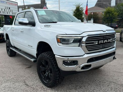 Used 2023 RAM 1500 Laramie AWD/4WD image 3