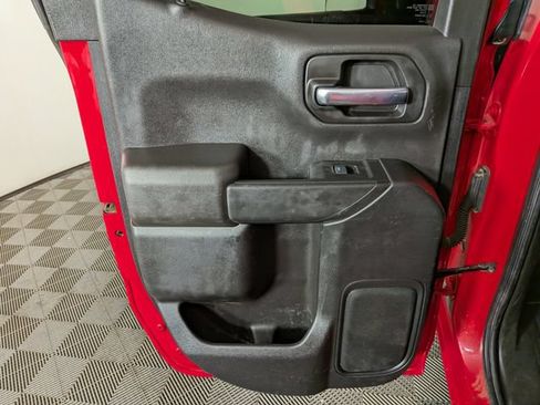Used 2021 Chevrolet Silverado 1500 LT AWD/4WD image 27
