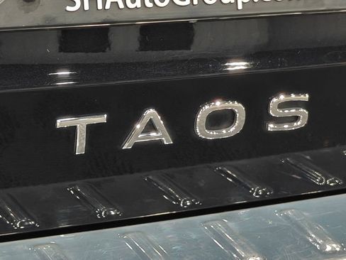 Used 2023 Volkswagen Taos SE AWD/4WD image 45