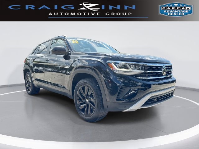 Used 2022 Volkswagen Atlas Cross Sport SE w/ Black Wheel Package FWD image 1
