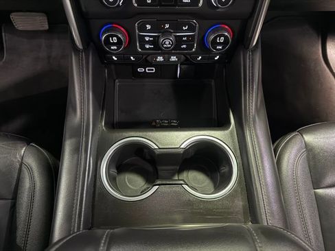 Used 2024 Chevrolet Tahoe LT AWD/4WD image 24