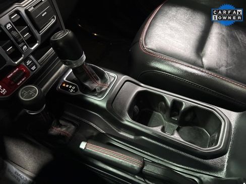 Used 2023 Jeep Gladiator Rubicon w/ Cold Weather Group image 21