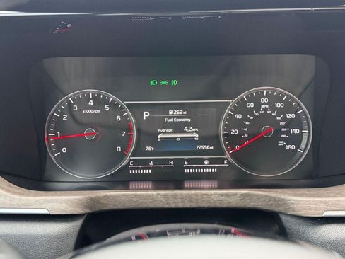 Used 2023 Kia Sorento EX w/ Panoramic Sunroof Package FWD image 17