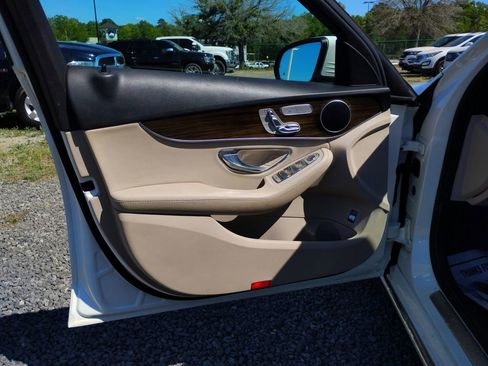 Used 2018 Mercedes-Benz C 300 Sedan image 15