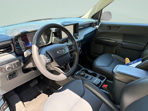 Certified 2024 Ford Maverick Lariat w/ Black Appearance Package AWD/4WD image 4