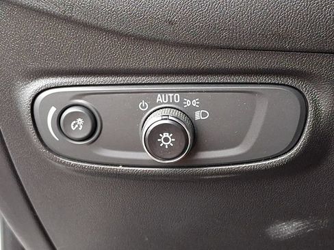 Certified 2023 Chevrolet Equinox LS w/ LS Convenience Package FWD image 25