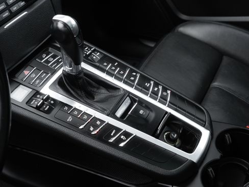 Used 2018 Porsche Macan S image 18