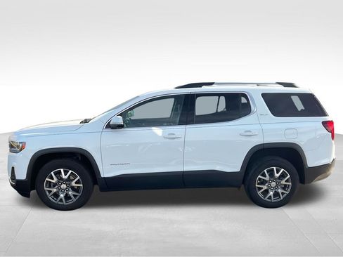 Certified 2023 GMC Acadia SLT w/ Technology Package image 2