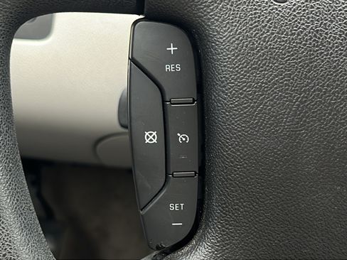 Used 2008 Chevrolet Impala LT FWD image 15